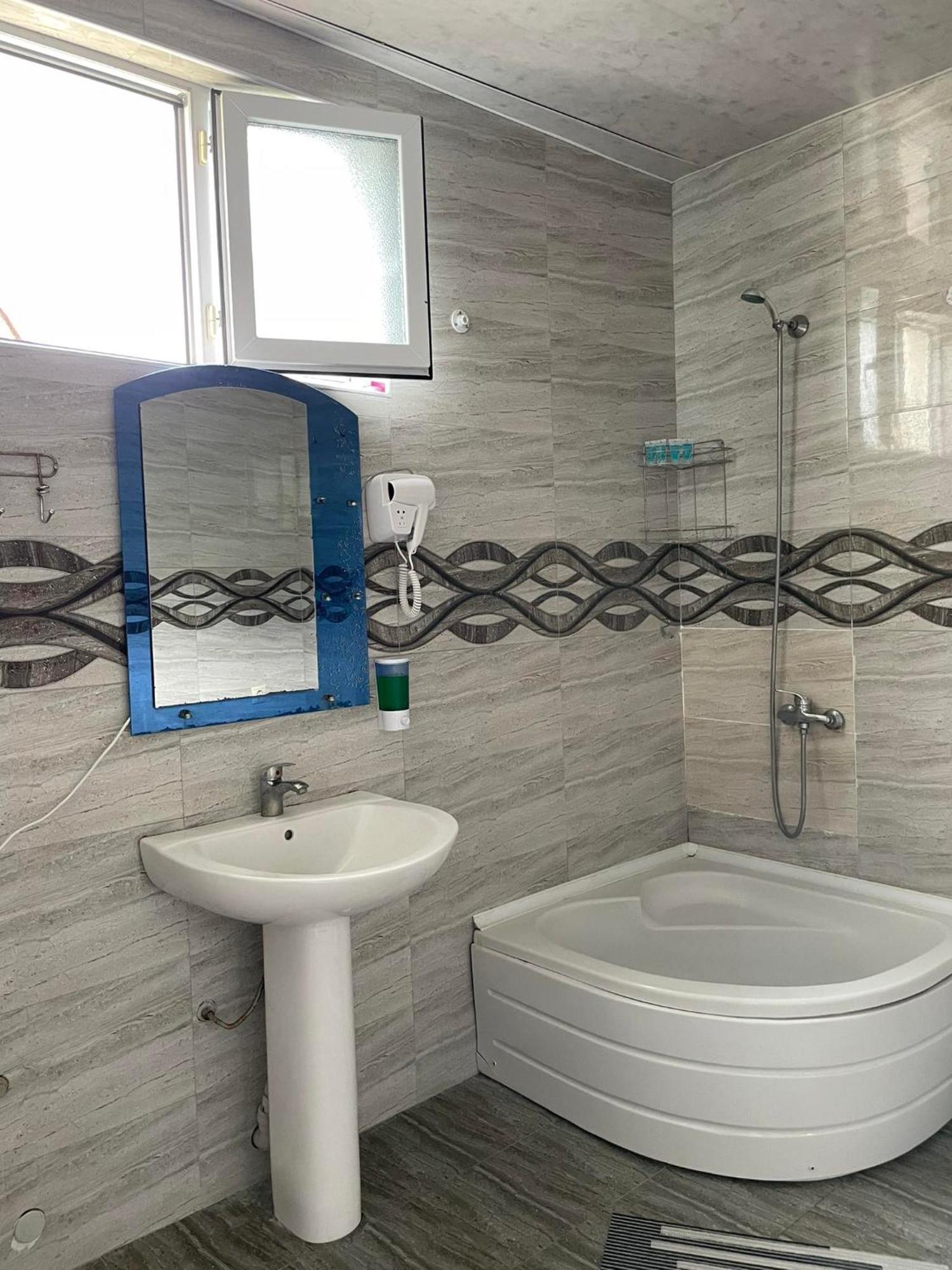 Hotel Irina Tskhaltubo Esterno foto