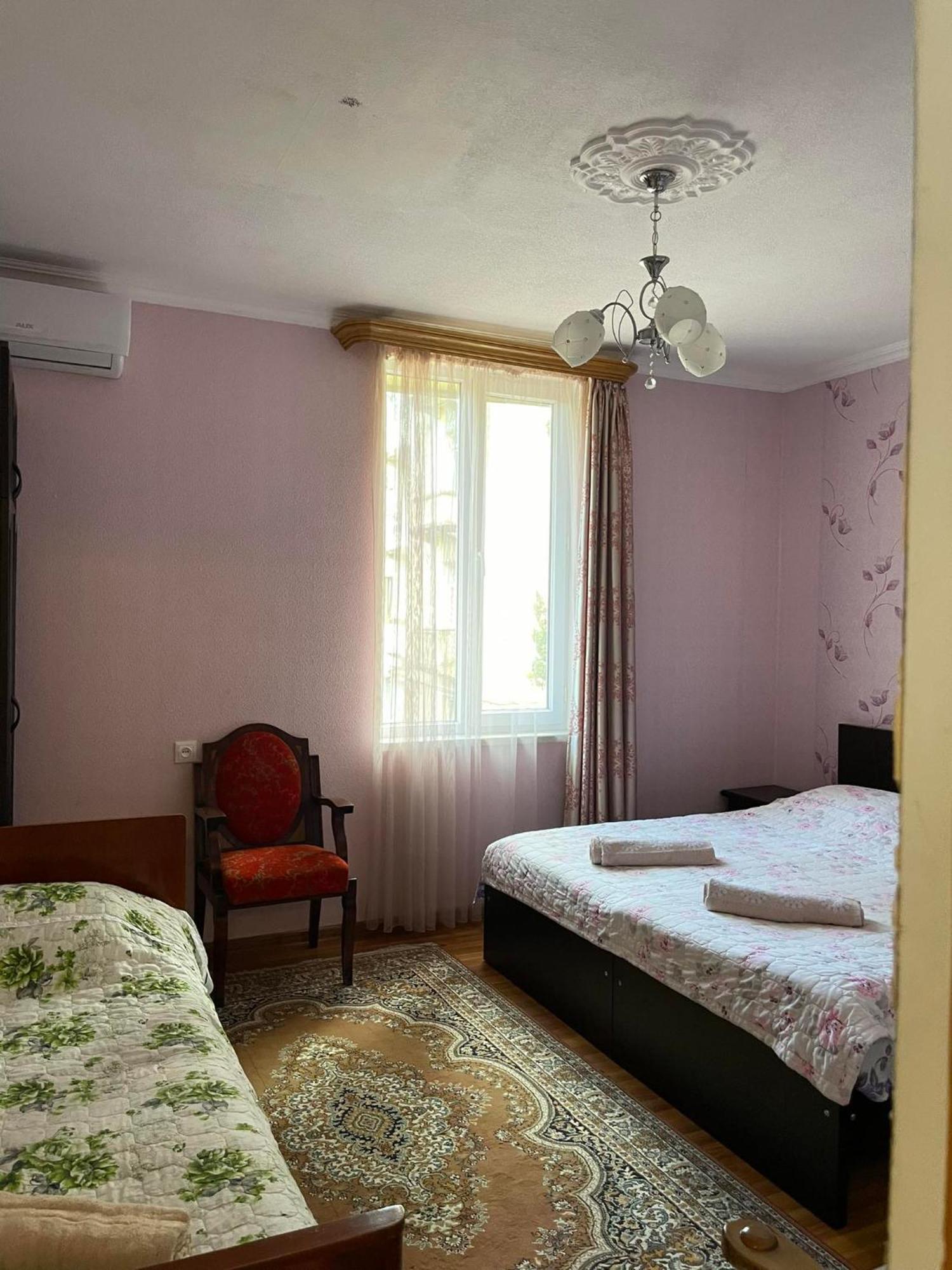 Hotel Irina Tskhaltubo Esterno foto